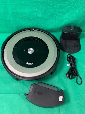 iRobot Roomba e6 Black Robot Vacuum Cleaner For Parts Not Charging