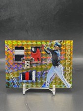 2018 Panini Spectra Baseball Ozzie Albies Triple Threat Patch Gold /10