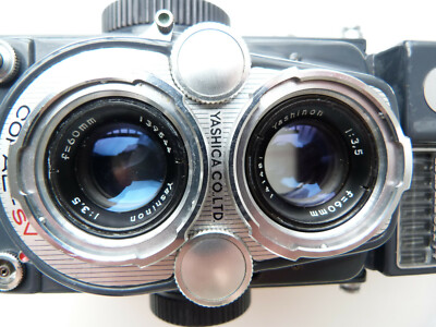 VINTAGE YASHICA 44 LM TWIN REFLEX 60mm 3.5 LENS 127 F.CAMERA.AS IS