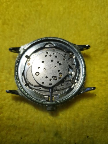 Vintage Timex Handaufzug Uhr läuft für Teile oder Restauration - Bild 1 von 6