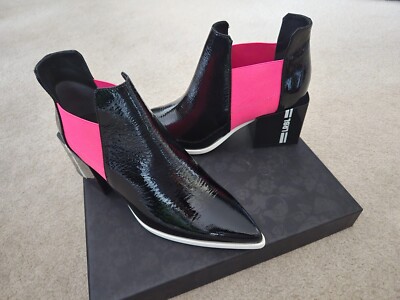 LORIBLU Ankle Bootie, Size 38