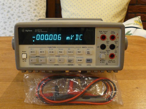 HP Agilent 34401A Automatik Multimeter mit Frequenzzähler