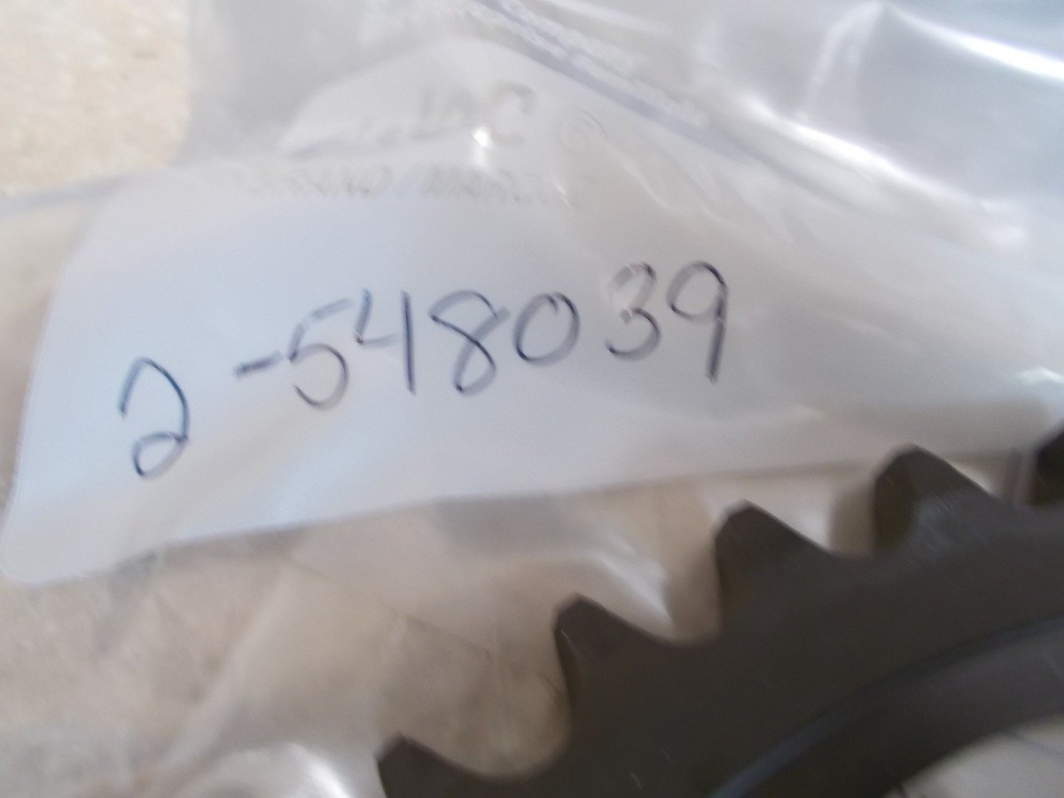 NOS Sunstar Rear Sprocket 39T Kawasaki 1990-2004 ZX600 Ninja NOS Sunstar Rear Sprocket 39T Kawasaki 1990-2004 ZX600 Ninja