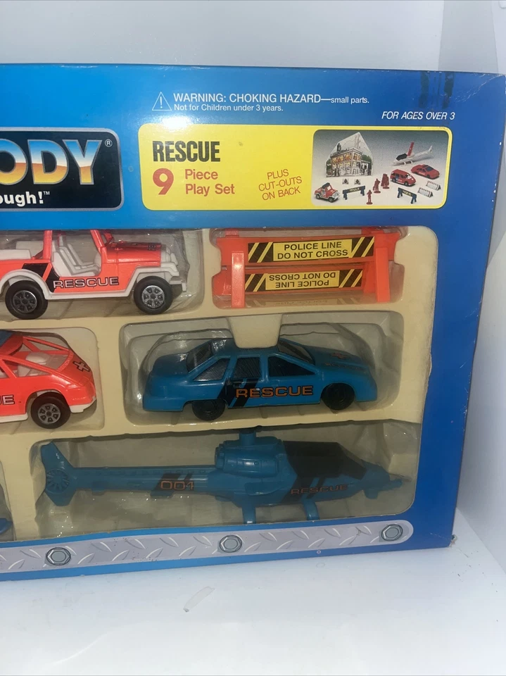 Tootsietoy Hard Body Rescue Play Set 9 Piece Die-Cast Metal Play Set #1740 - Image 3 of 4