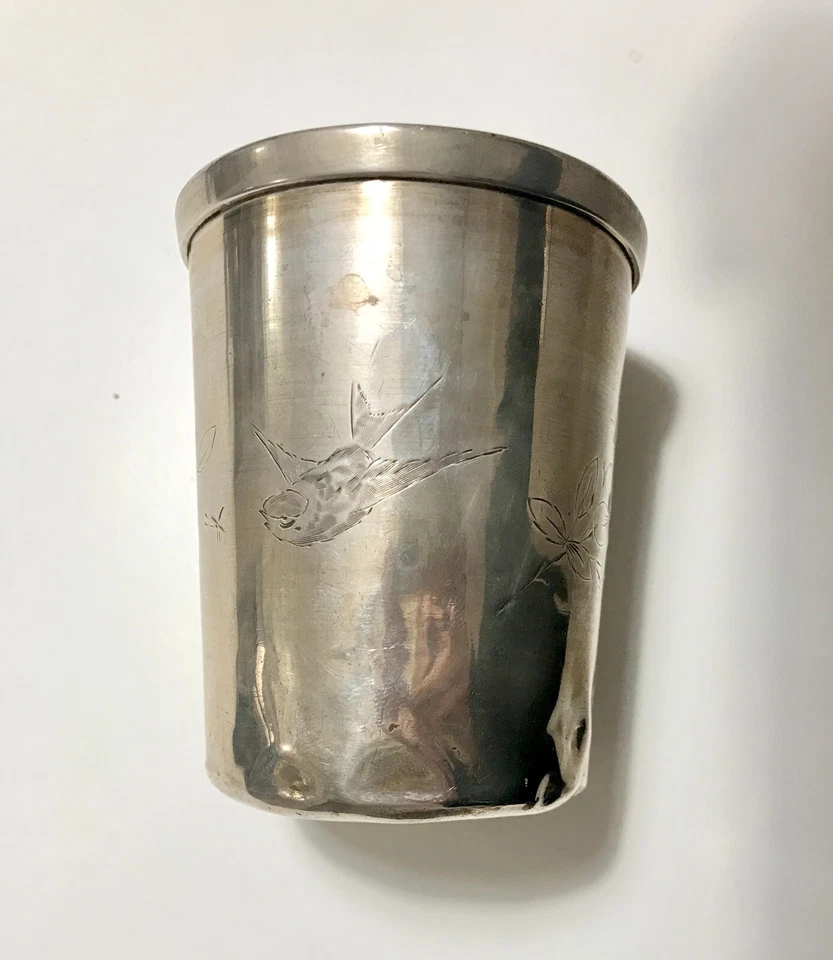 Gobelet Argent massif Minerve, décor floral, mésange. - Photo 3/4