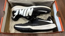 Nike Size 7Y Shoes Sneakers Team Hustle Low Top Black White 834318-001