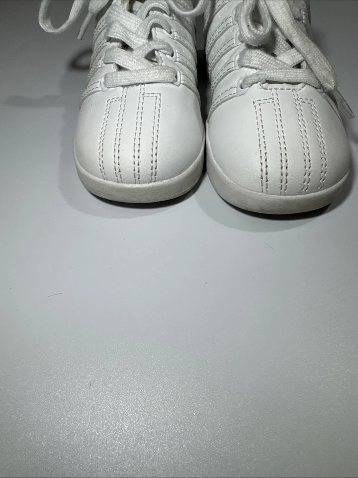 Zapatillas K-Swiss blancas para niños pequeños talla 10 Foto 3 de 4