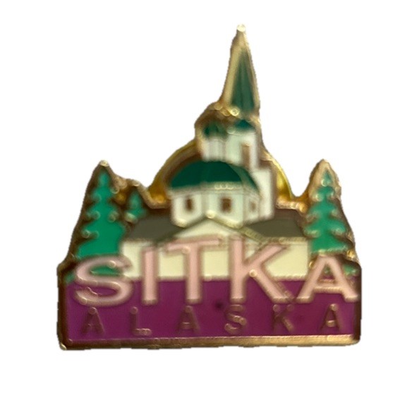 Sitka Alaska Pin Lapel Vest Hat St. Michaels Cathedral Travel Souvenir Badge
