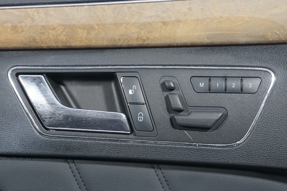 MERCEDES BENZ E350 W212 2010-2013 PANEL DE PUERTA INTERIOR DELANTERO IZQUIERDO LADO DEL CONDUCTOR OEM Foto 4 de 4