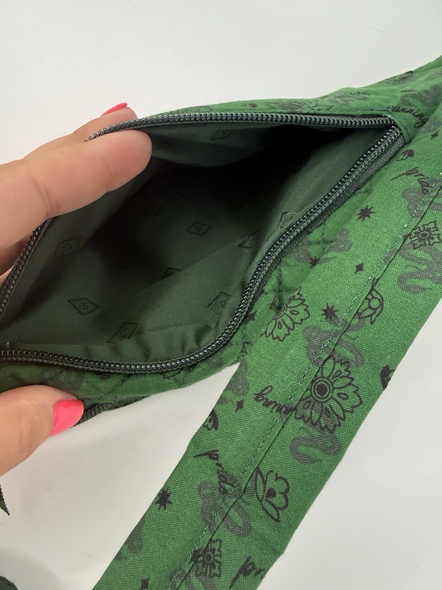 Harry Potter x Vera Bradley Quilted Mini Sling Backpack  display picture 2