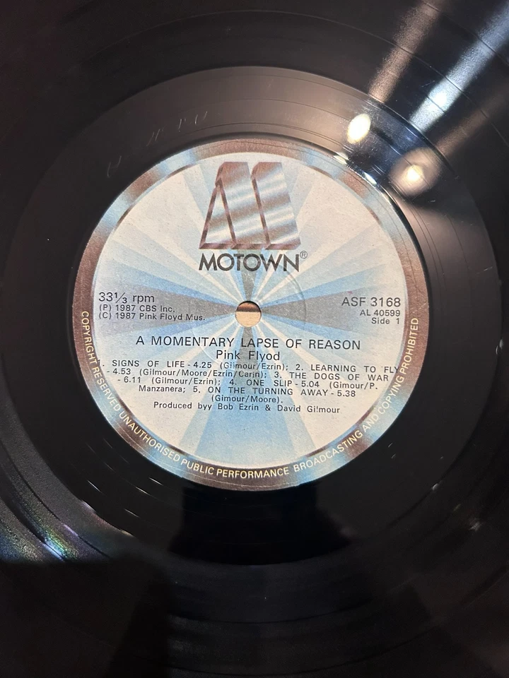 Pink Floyd Superb Copy Zimbabwe Pressing Momentary Lapse The Who Led Zeppelin - Image 3 of 4