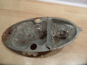 VW  Käfer Rücklicht Reflektor angerostet