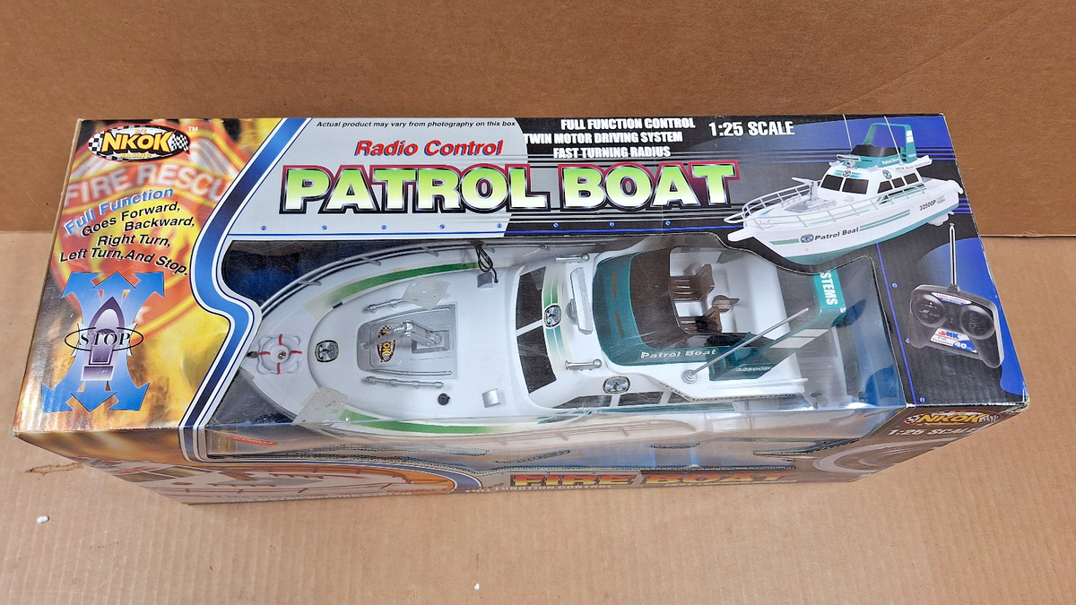 NKOK Fire Patrol Boat Twin Motor Remote Control RC 1:25 New in Box