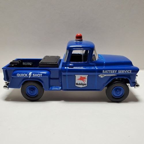 2003 Mattel Matchbox 1955 Chevrolet 3100 Mobilgas Battery Service Truck - Picture 9 of 13