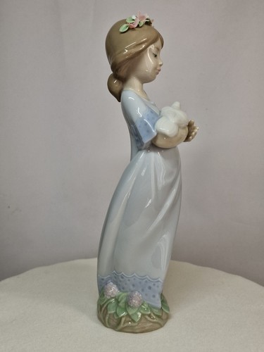 Vintage SpanIsh Porcelain Figurine, 'Peaceful', from Lladro #6807 - Picture 11 of 24