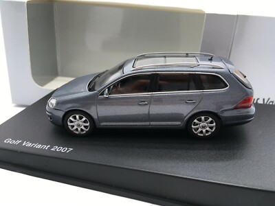 🇺🇦 1/43 AutoArt Volkswagen Golf Variant 2007 1:43 Gray Silver