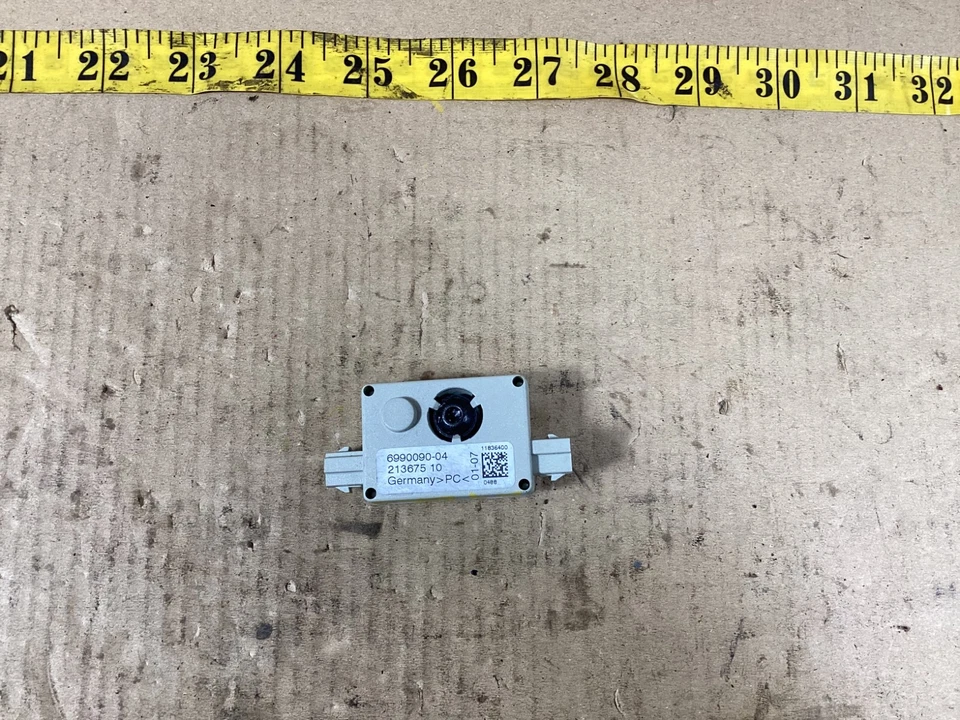 BMW X3 E83 2006-2010 RADIO ANTENA ANTENA AMPLIFICADOR MÓDULO 6990090 OEM. Foto 4 de 4