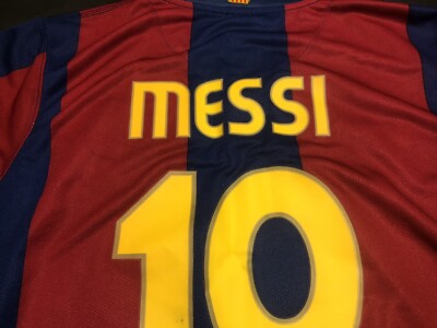 FC Barcelona Nike シャツ Messi 19 BNWT 06-07 FC Barcelona NIKE Away Jersey Orange Messi #19