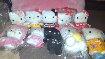 10 Hello Kitties