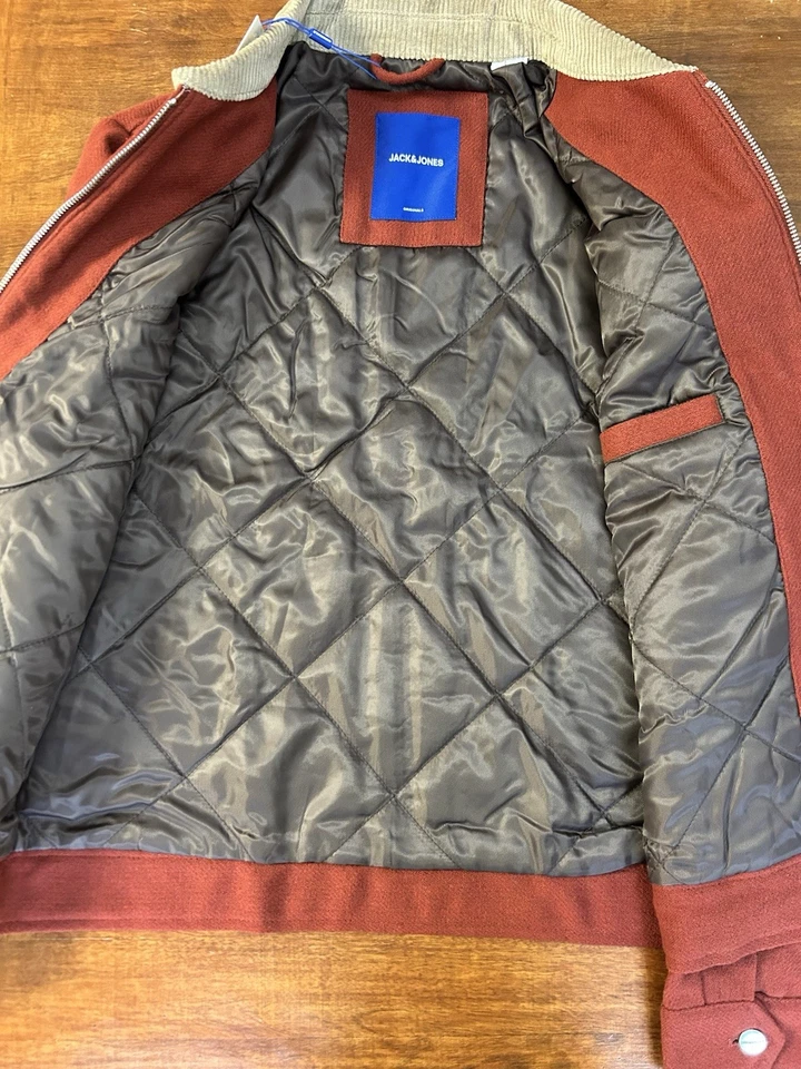 Chaqueta de trabajo Jack & Jones pequeña para hombre Foto 3 de 4