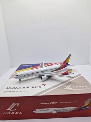 Panda Models 1:400 Asiana Airlines HL7528 Boeing 767-300 Modellflugzeug