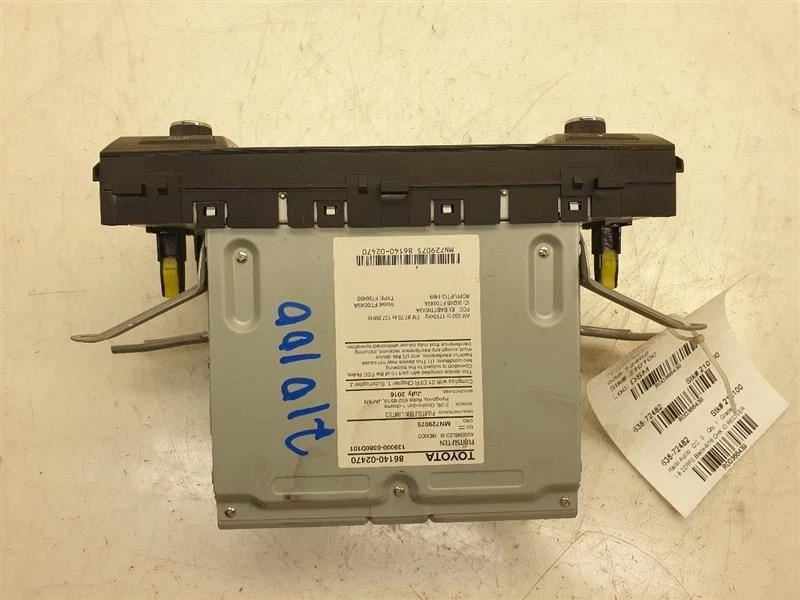 MONTAJE PANTALLA AUDIO RADIO TOYOTA COROLLA 14-16  Foto 3 de 4