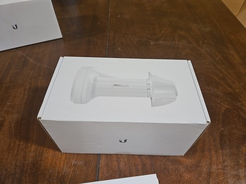 Ubiquiti Networks PBEM5400 PowerBeam Antenna - Picture 2 of 4