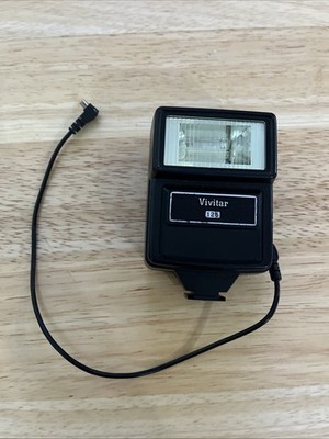 Vivitar 125 Electronic Flash   Vintage Hot Shoe Auto Unit w/ PC Sync Cable