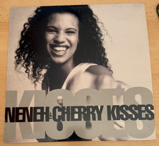 Neneh Cherry    Kisses On The Wind - 12 Maxi ...