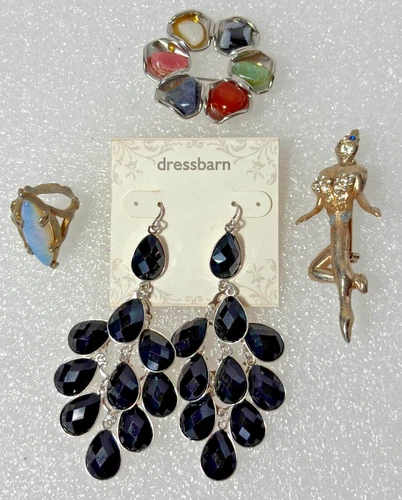 Vintage Costume Jewelry Ring, Earrings, Brooches ~ 5 Piece Lot