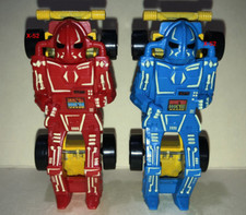 Hot Wheels Red and Blue Rock Em Sock Em Robots discast car lot 1:64