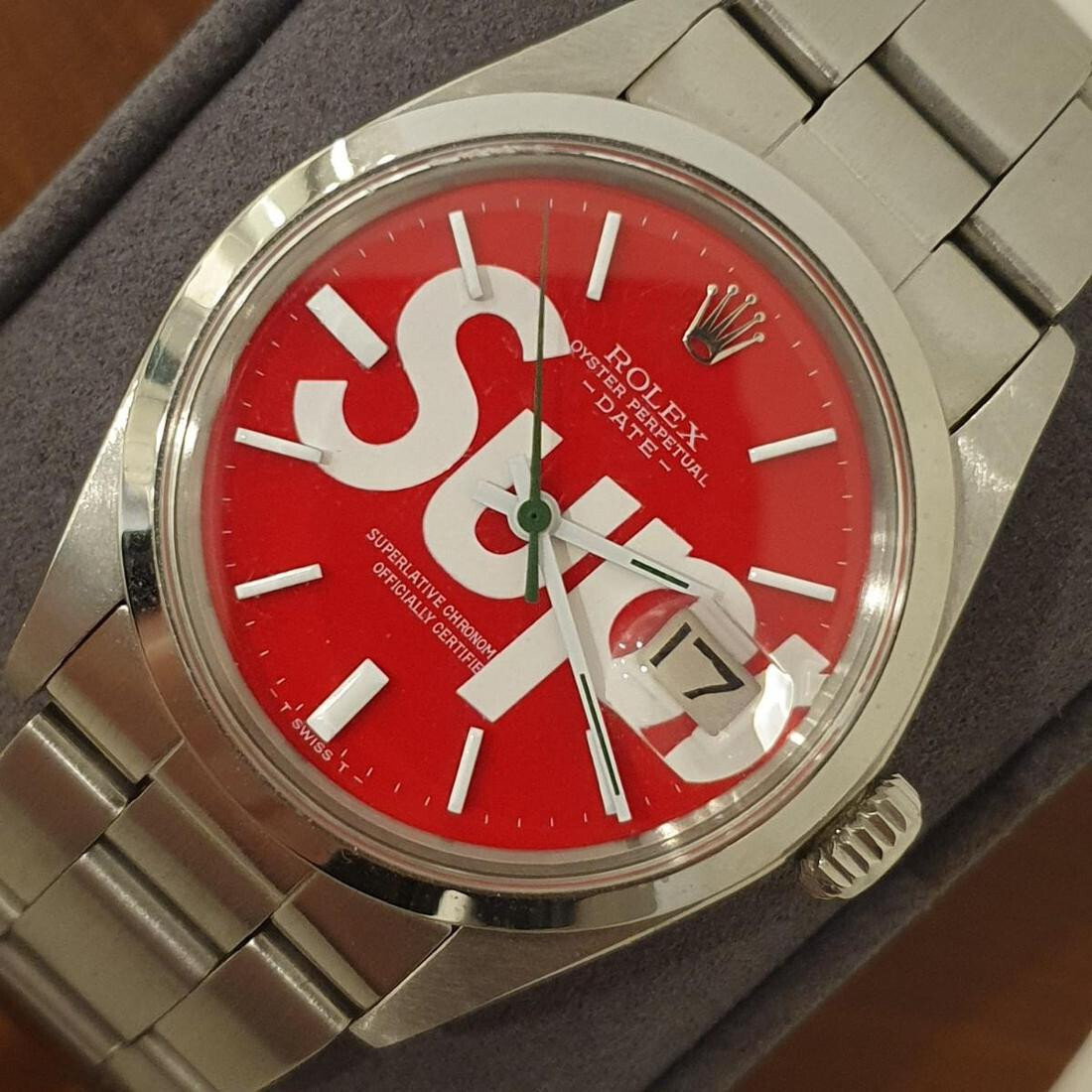 Rolex 1500 Oyster Perpetual Superlative Date Red Supreme Dial Automatic Watch