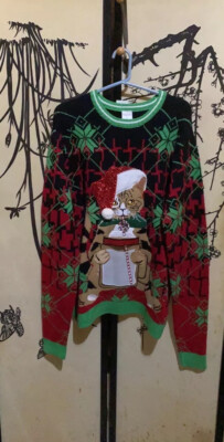 New York Laundry Men s Multicolored Ugly Cat Christmas Sweater W/Drink Pocket