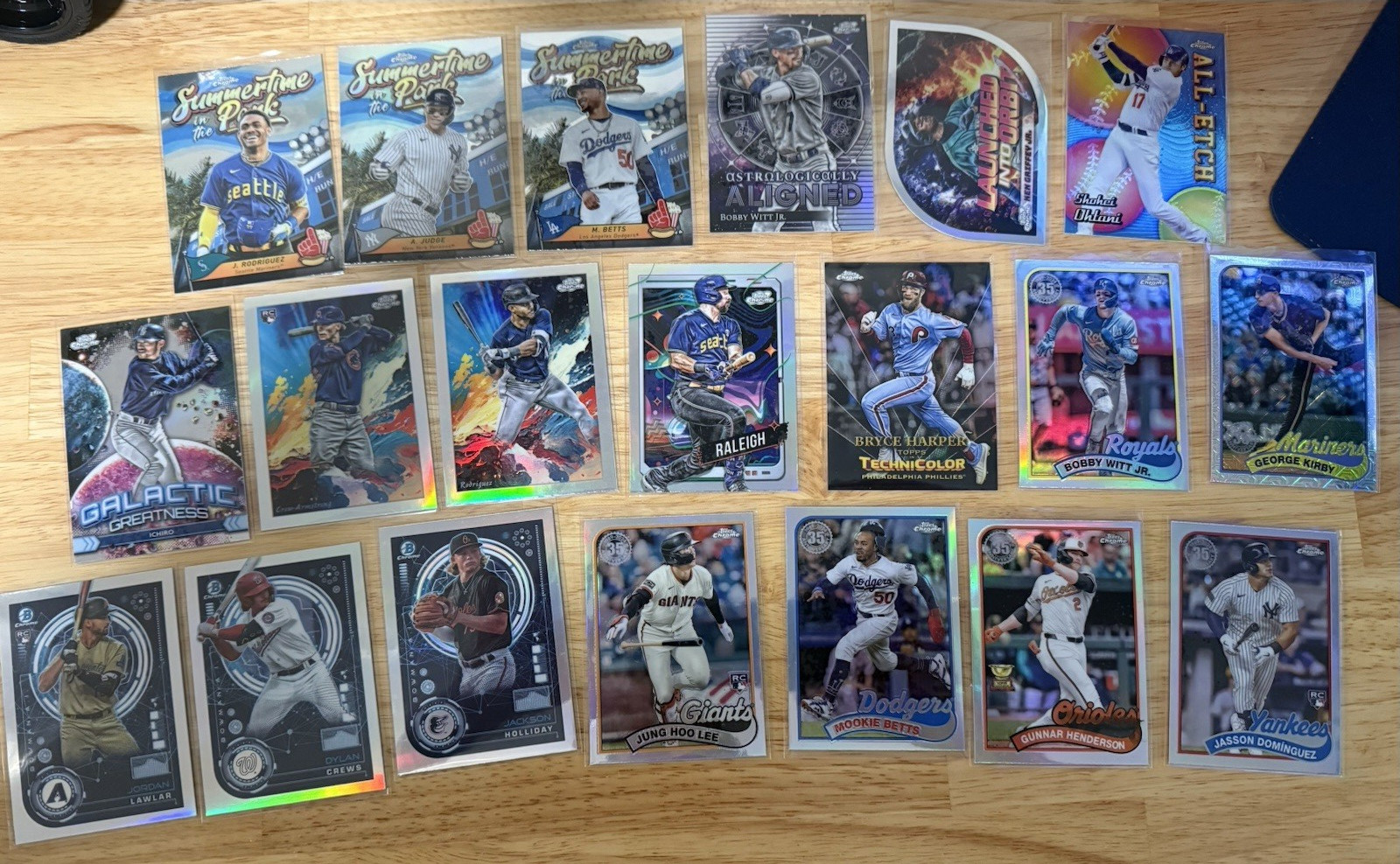 2024 Topps Baseball Mystery Packs - Guaranteed Auto and Relic - Nmbrd + Slabs