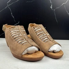 Walking Cradles Karina Cipria Women’s Sandal Metallic Suede sz 9.5m