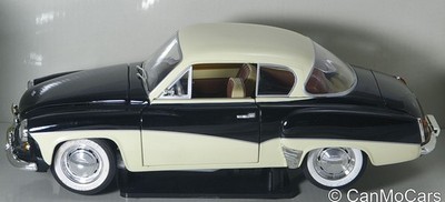 Wartburg 311 Coupé 1/18 Black & Cream Revell *RARE!* Displayed w. Box US seller