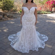 Sweetheart Mermaid Lace Wedding Dresses Off Shoulder Appliques Bridal Gown Train