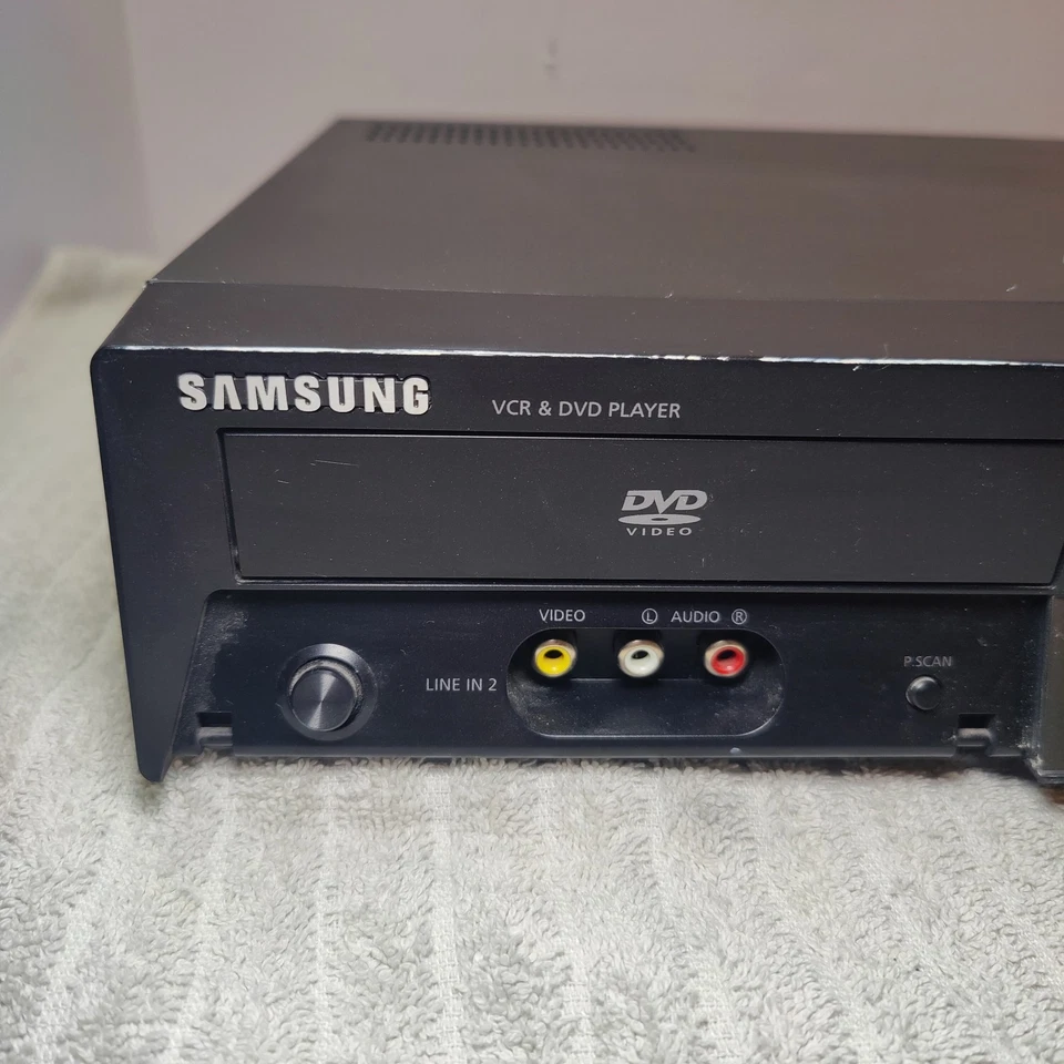 Samsung DVD-V9700 DVD VCR Combo Player HDMI No Remote Tested Works! READ!!! - Image 3 of 4