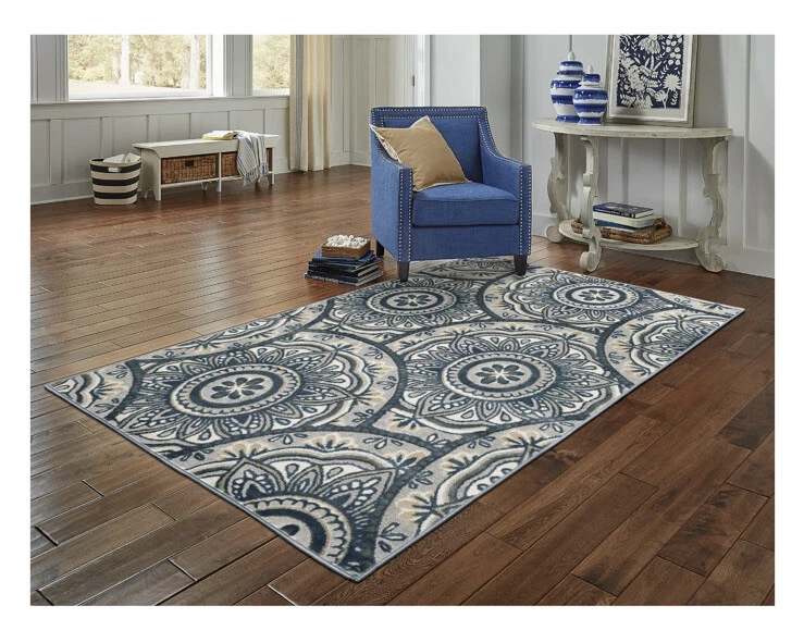 Mainstays 5' x7' Blue Medallions Area Rug - Image 2 of 4