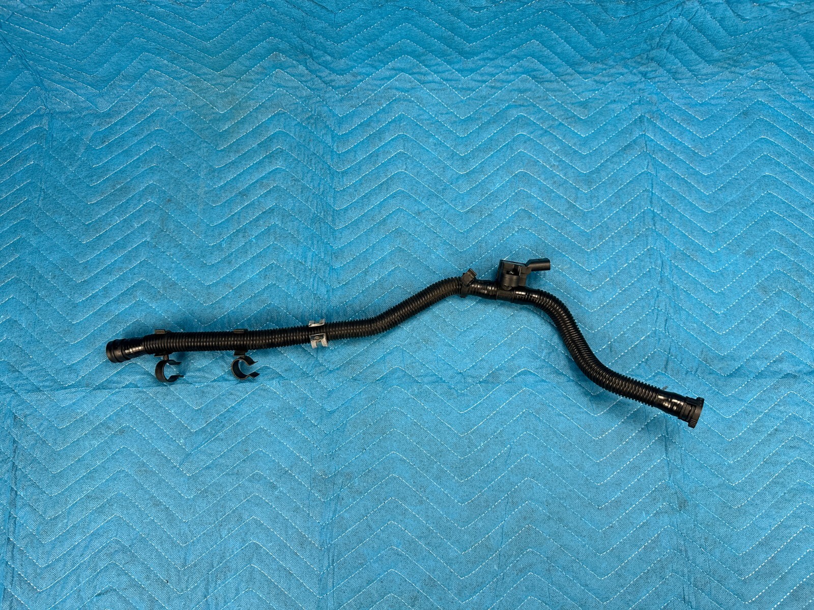 Bentley Flying Spur Air Smog Pump Hose Pipe w/Sensor Driver's Side 2006-2012 OEM