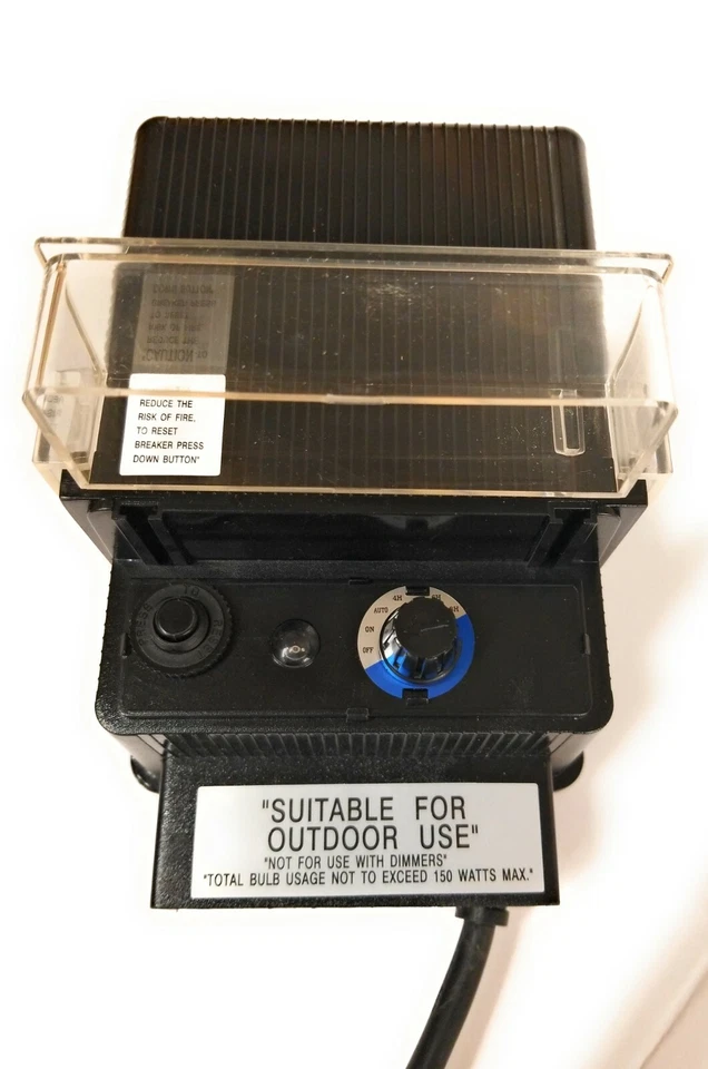 Open-box 150 WATT 12V LOW VOLTAGE LANDSCAPE LIGHTING TRANSFORMER LED COMPATIBLE - Image 4 of 4