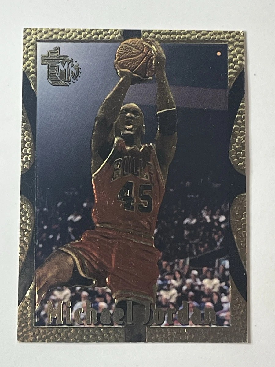 マイケル・ジョーダン  TOPPS 45番 ゴールドカード エンボス Topps Michael Jordan Basketball 1994-95 Season Sports Trading