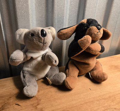 TY Beanie Babies Mel Koala & Doby Dog 1996 Retired Plush Collectible Lot of 2