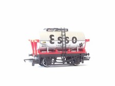 Hornby Silver Esso Tanker / Tank Wagon - No.1800 - R014 - OO Gauge