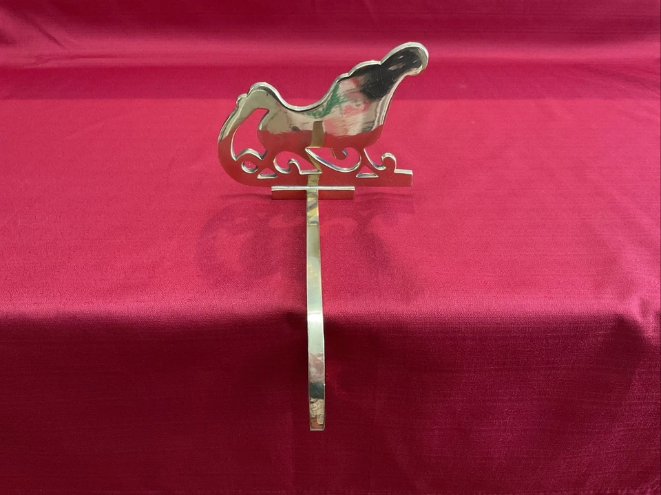"Soporte de medias trineo navideño vintage de latón de Papá Noel brazo largo 8"" de largo x 5"" de alto" Foto 2 de 4