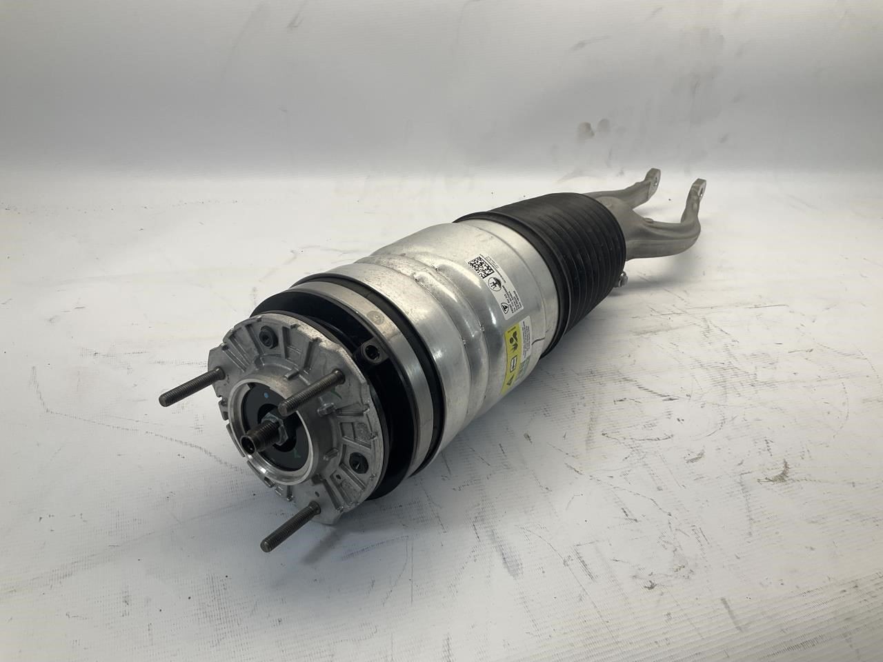 23-25 Maserati GranTurismo M189 Front Right Passenger Strut Shock Absorber Q