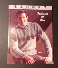 Bernat Handicrafter 530 Fashioned For Men Patterns Cardigans Vest Pullovers 1984
