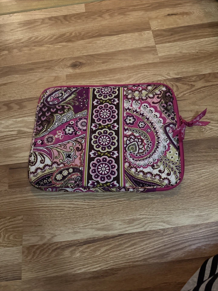 Funda para portátil Vera Bradley 17" muy bayas cachemir bolsillo interior cremallera alrededor Foto 2 de 3