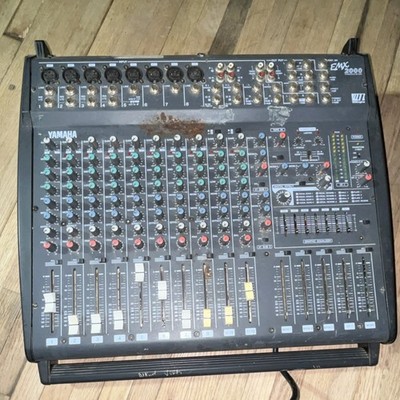 Yamaha EMX2000 Powered Mixer 12-Channel Console Built-in Effects Send/Return