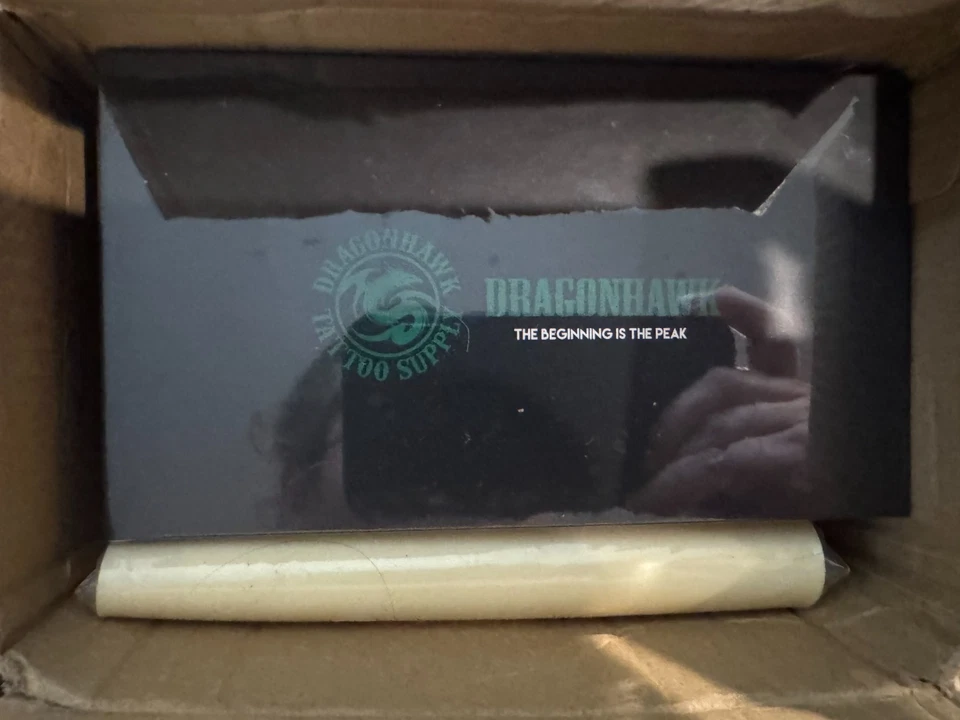 Dragonhawk Tatuaje Kit de inicio inalámbrico WQP-201 con piel de práctica, 10 agujas Foto 3 de 4